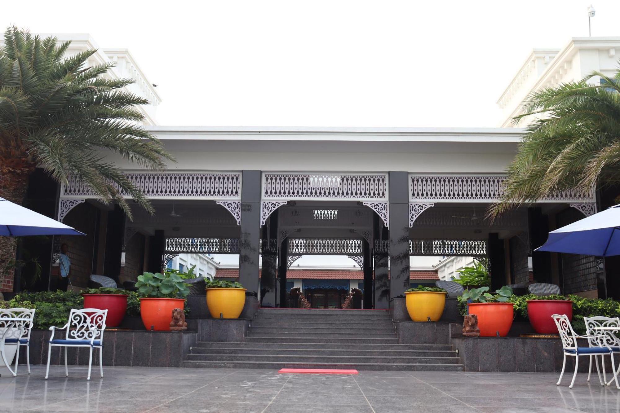 Mayfair Palm Beach Resort Gopālpur 外观 照片