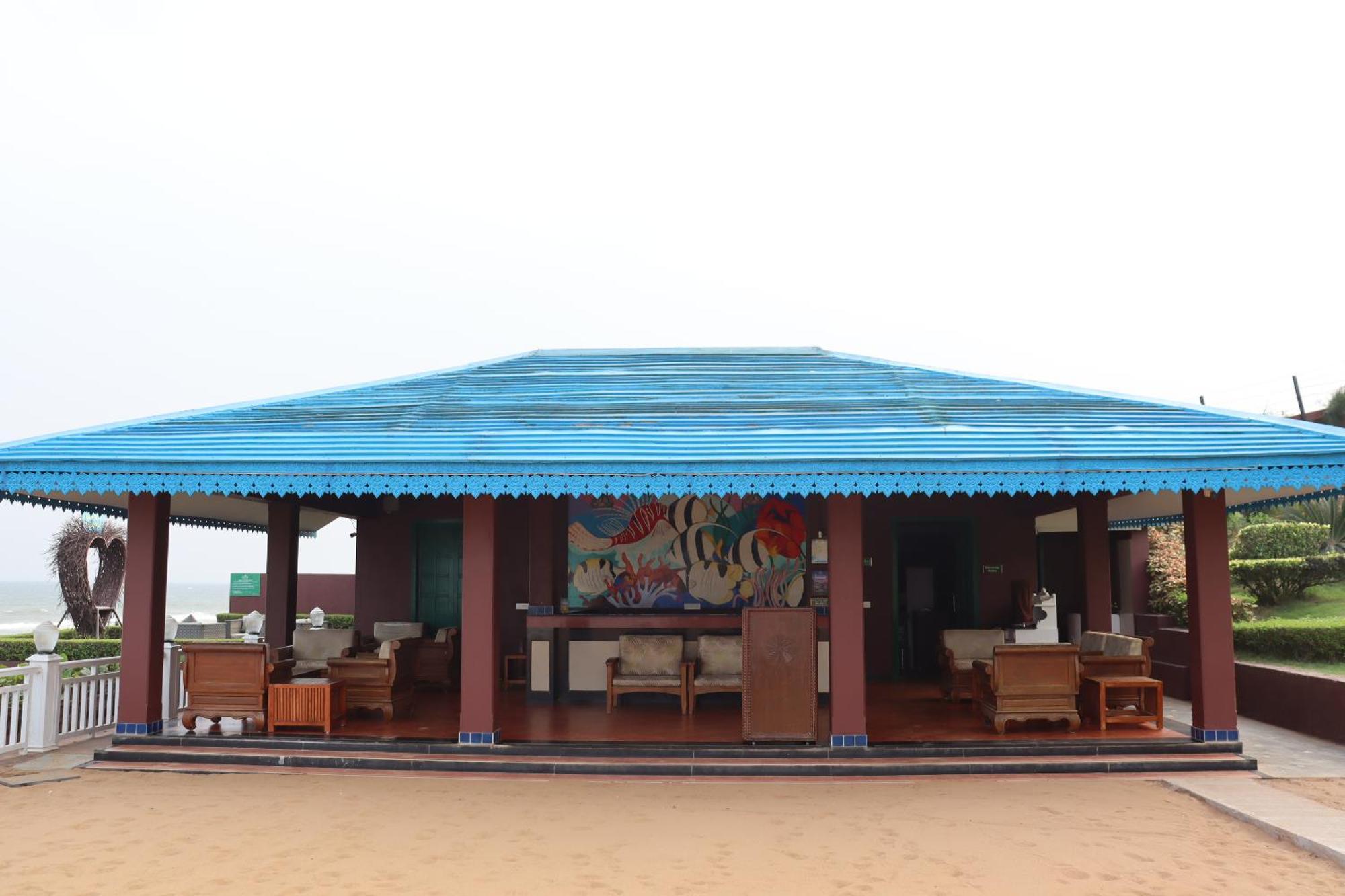 Mayfair Palm Beach Resort Gopālpur 外观 照片