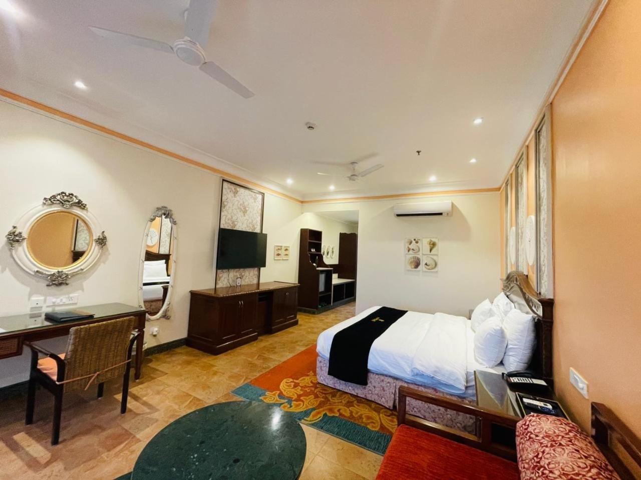 Mayfair Palm Beach Resort Gopālpur 外观 照片