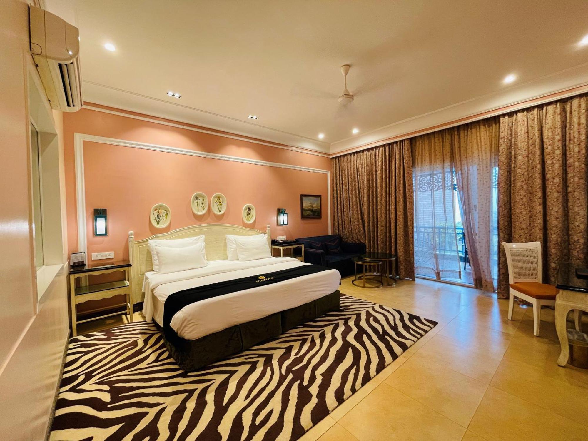 Mayfair Palm Beach Resort Gopālpur 外观 照片